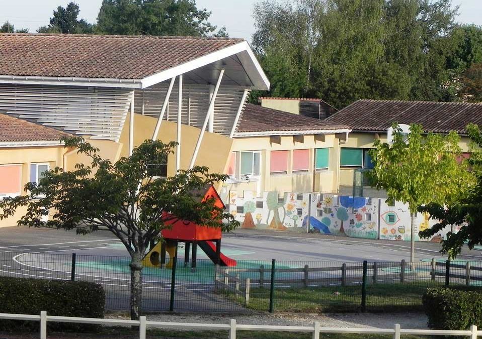 Groupe scolaire à Beychac et Cailleau !